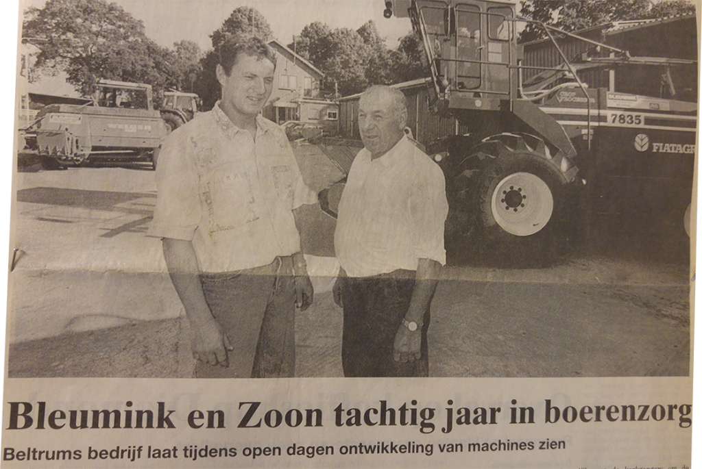 Loonbedrijf Bleumink bestaat 80 jaar. Hier staan Theo en Jan Bleumink afgebeeld (tweede en derde generatie).